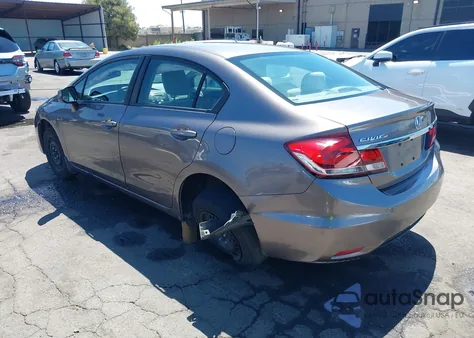 2013 Honda Civic Lx z USA, uszkodzony, nr VIN 19XFB2F5XDE291493